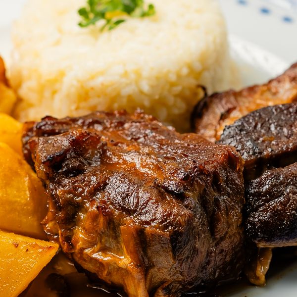 VITELA ASSADA NO FORNO — Venda Nova 25, Águeda
