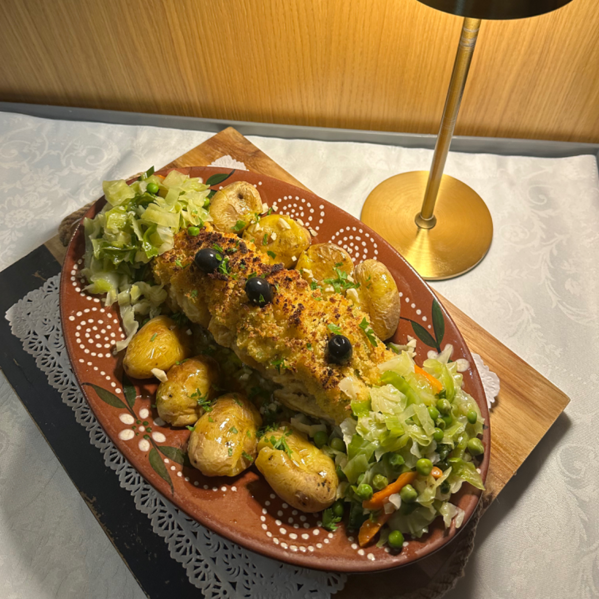 BACALHAU COM BROA E BATATA À MURRO — O Paraíso, Lamego