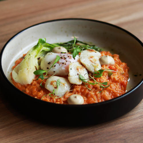 Arroz cremoso de bochecha de bacalhau com emulsão de alho negro — Legumes & outros Vícios, Coimbra