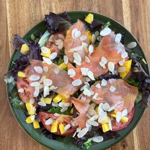 Salada De Salmão — Oco Lumiar, Lisboa