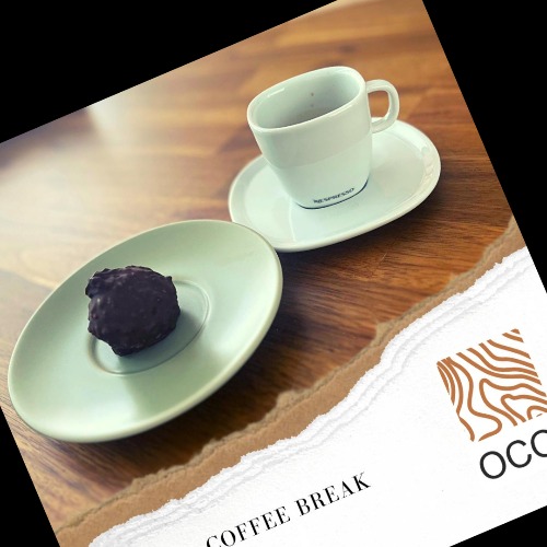 Café / Descafeinado + O Lisboeta — Oco Lumiar, Lisboa