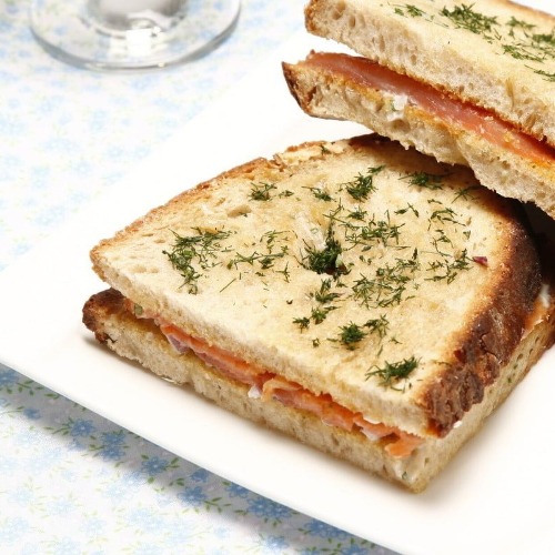Tosta De Salmão Fumado — Oco Lumiar, Lisboa