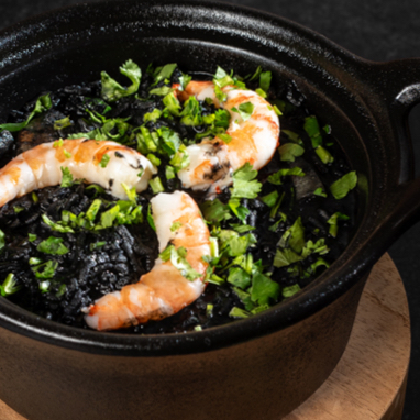 Arroz negro de choco e camarão — Franguito da Guia - Steakhouse Évora, Évora