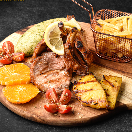 Carré de porco preto — Franguito da Guia - Steakhouse Évora, Évora