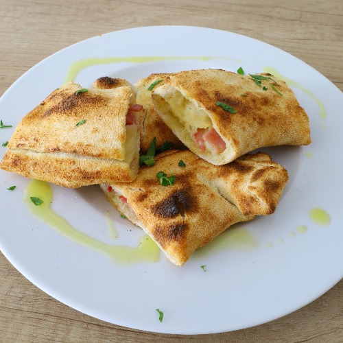 QUEIJO E PEPPERONI — Cosmos, Lousã
